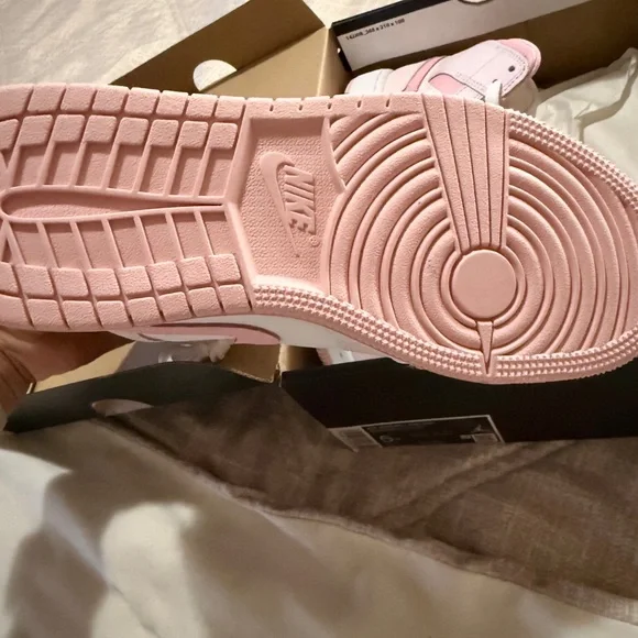 Jordan Kids Sneakers - Pink and White - Picture 2 of 11